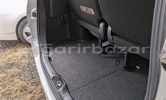 কেনা ব্যবহৃত Toyota Esquire White গাড়ী মধ্যে ঢাকা মধ্যে Dhaka কেনা ব্যবহৃত Toyota Esquire White গাড়ী মধ্যে ঢাকা মধ্যে Dhaka