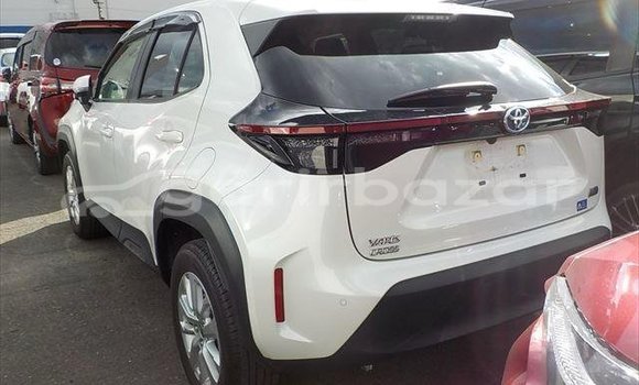 Buy Used 2021 Toyota C-HR in Dhaka, Dhaka Buy Used 2021 Toyota C-HR in Dhaka, Dhaka