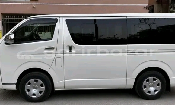 Buy Used Toyota Hi-ace in Alamdanga, Chuadanga Buy Used Toyota Hi-ace in Alamdanga, Chuadanga