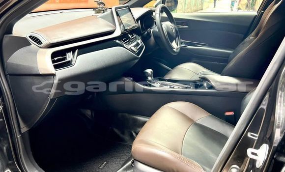 Buy Used 2017 Toyota CH-R in Dhaka, Dhaka Buy Used 2017 Toyota CH-R in Dhaka, Dhaka