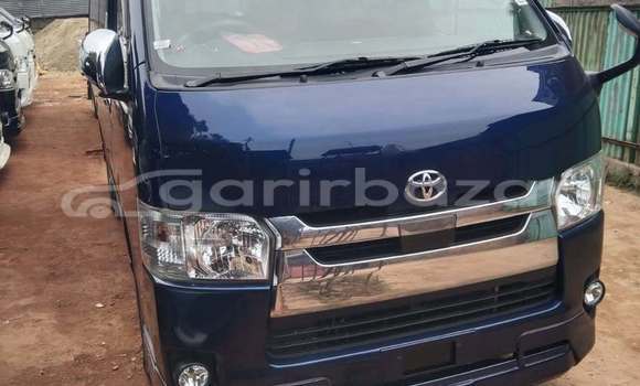 Buy Used 2019 Toyota Hiace in Dhaka, Dhaka Buy Used 2019 Toyota Hiace in Dhaka, Dhaka
