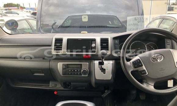 Buy Used 2019 Toyota Hiace in Dhaka, Dhaka Buy Used 2019 Toyota Hiace in Dhaka, Dhaka