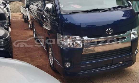 Buy Used 2019 Toyota Hiace in Dhaka, Dhaka Buy Used 2019 Toyota Hiace in Dhaka, Dhaka