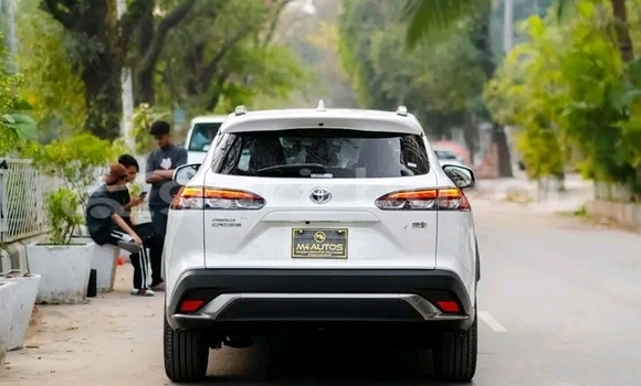 Buy Used Toyota Corolla 2021 in Dhamrai, Dhaka Buy Used Toyota Corolla 2021 in Dhamrai, Dhaka