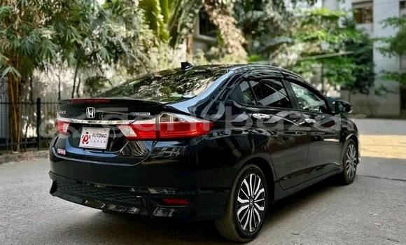 Buy Used Honda Grace in Bajitpur, Kishorganj Buy Used Honda Grace in Bajitpur, Kishorganj