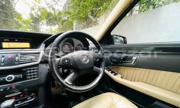 Buy Used Mercedes-Benz E 250 in Bajitpur, Kishorganj Buy Used Mercedes-Benz E 250 in Bajitpur, Kishorganj