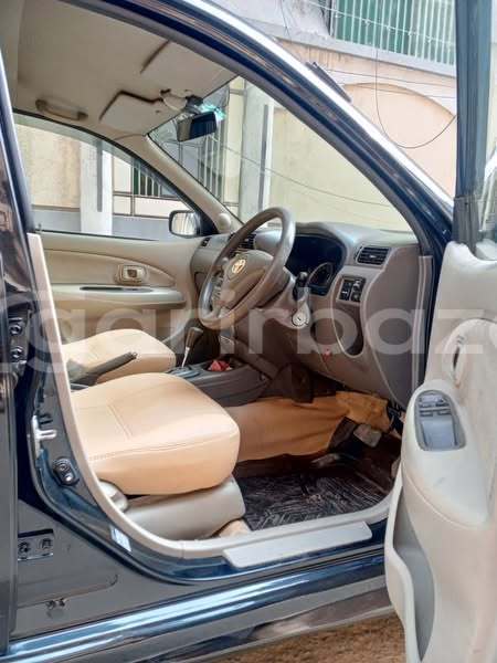 Big with watermark toyota avanza dhaka dhaka 48617