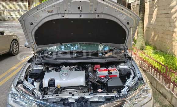 Buy Used 2017 Toyota axio fielder in Dhaka, Dhaka Buy Used 2017 Toyota axio fielder in Dhaka, Dhaka