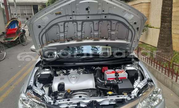 Buy Used 2015 Toyota axio in Dhaka, Dhaka Buy Used 2015 Toyota axio in Dhaka, Dhaka