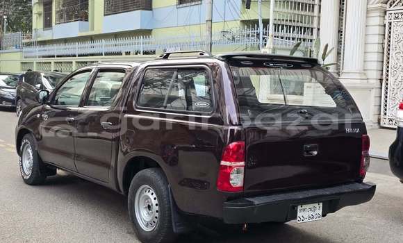 Buy Used 2007 Toyota Hilux in Dhaka, Dhaka Buy Used 2007 Toyota Hilux in Dhaka, Dhaka