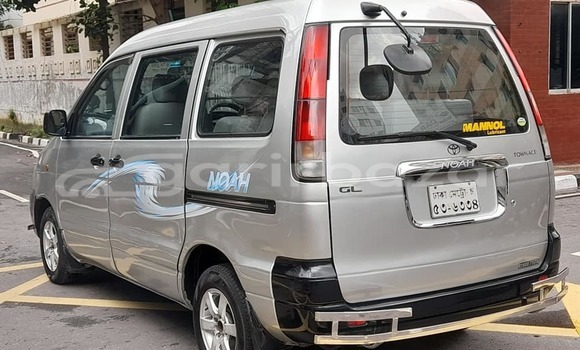 Buy Used 2005 Toyota noah kr42 in Dhaka, Dhaka Buy Used 2005 Toyota noah kr42 in Dhaka, Dhaka