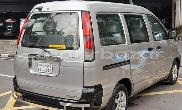 Buy Used 2005 Toyota noah kr42 in Dhaka, Dhaka Buy Used 2005 Toyota noah kr42 in Dhaka, Dhaka