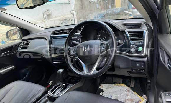 Buy Used 2017 Honda Grace in Dhaka, Dhaka Buy Used 2017 Honda Grace in Dhaka, Dhaka