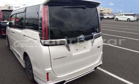 কেনা ব্যবহৃত Toyota Esquire Other গাড়ী মধ্যে ঢাকা মধ্যে Dhaka কেনা ব্যবহৃত Toyota Esquire Other গাড়ী মধ্যে ঢাকা মধ্যে Dhaka