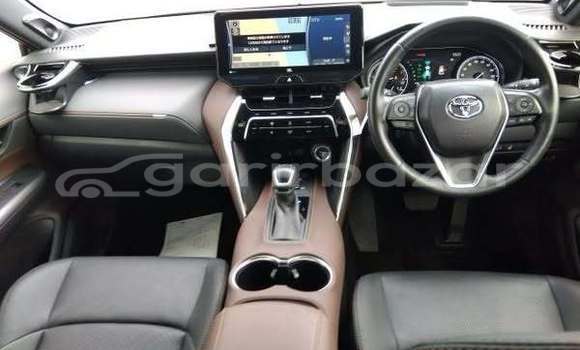 Buy Used 2021 Toyota Harrier in Dhaka, Dhaka Buy Used 2021 Toyota Harrier in Dhaka, Dhaka