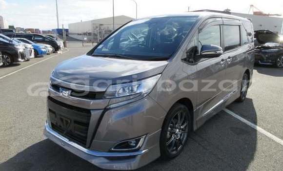 Buy Used 2020 Toyota Noah in Dhaka, Dhaka Buy Used 2020 Toyota Noah in Dhaka, Dhaka