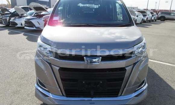 Buy Used 2020 Toyota Noah in Dhaka, Dhaka Buy Used 2020 Toyota Noah in Dhaka, Dhaka