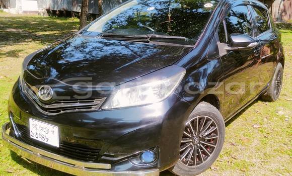 Buy Used 2012 Toyota Vitz in Dhaka, Dhaka Buy Used 2012 Toyota Vitz in Dhaka, Dhaka