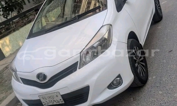 কেনা ব্যবহৃত Toyota Vitz push start 2011 White গাড়ী মধ্যে বাজিতপুর মধ্যে Kishorganj কেনা ব্যবহৃত Toyota Vitz push start 2011 White গাড়ী মধ্যে বাজিতপুর মধ্যে Kishorganj