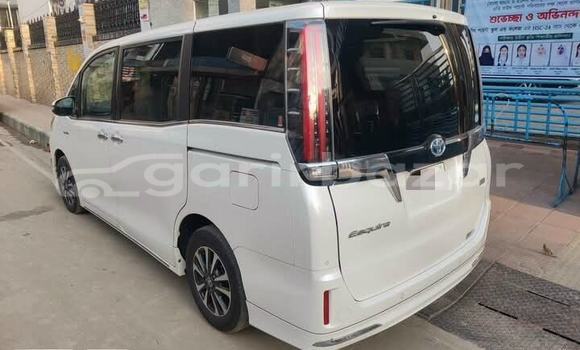 Buy Used 2019 Toyota Esquire in Dhaka, Dhaka Buy Used 2019 Toyota Esquire in Dhaka, Dhaka