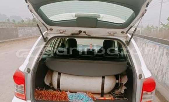 Buy Used 2011 Toyota axio fielder in Dhaka, Dhaka Buy Used 2011 Toyota axio fielder in Dhaka, Dhaka