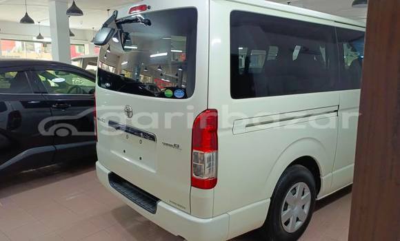 কেনা ব্যবহৃত Toyota Hiace White গাড়ী মধ্যে ঢাকা মধ্যে Dhaka কেনা ব্যবহৃত Toyota Hiace White গাড়ী মধ্যে ঢাকা মধ্যে Dhaka