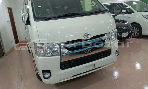 কেনা ব্যবহৃত Toyota Hiace White গাড়ী মধ্যে ঢাকা মধ্যে Dhaka কেনা ব্যবহৃত Toyota Hiace White গাড়ী মধ্যে ঢাকা মধ্যে Dhaka