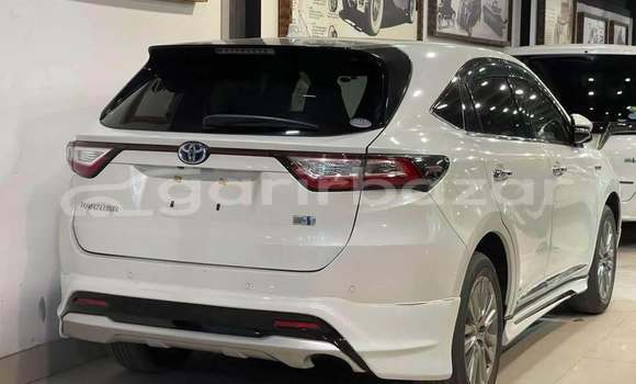 Buy Used 2020 Toyota Harrier in Dhaka, Dhaka Buy Used 2020 Toyota Harrier in Dhaka, Dhaka