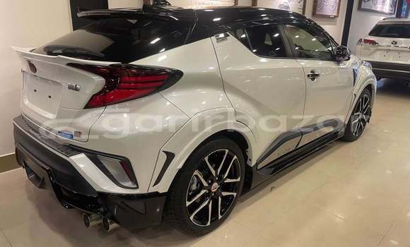 Buy Used 2020 Toyota C-HR in Dhaka, Dhaka Buy Used 2020 Toyota C-HR in Dhaka, Dhaka