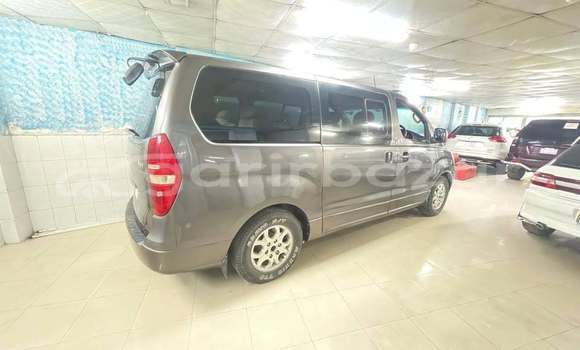 Buy Used 2012 Hyundai H1 in Dhaka, Dhaka Buy Used 2012 Hyundai H1 in Dhaka, Dhaka