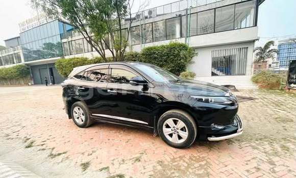 Buy Used 2016 Toyota Harrier in Dhaka, Dhaka Buy Used 2016 Toyota Harrier in Dhaka, Dhaka
