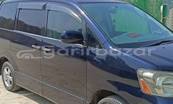 Buy Used Toyota Noah in Bajitpur, Kishorganj Buy Used Toyota Noah in Bajitpur, Kishorganj