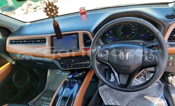 Buy Used Honda Vezel in Bajitpur, Kishorganj Buy Used Honda Vezel in Bajitpur, Kishorganj