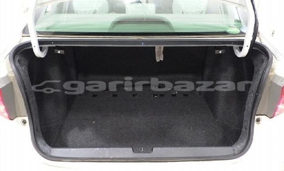 Buy Used 2016 Honda Grace in Dhaka, Dhaka Buy Used 2016 Honda Grace in Dhaka, Dhaka