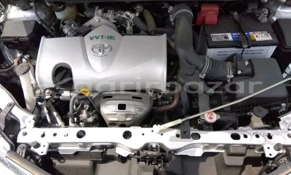 Buy Used Toyota Axio fielder in Bajitpur, Kishorganj Buy Used Toyota Axio fielder in Bajitpur, Kishorganj