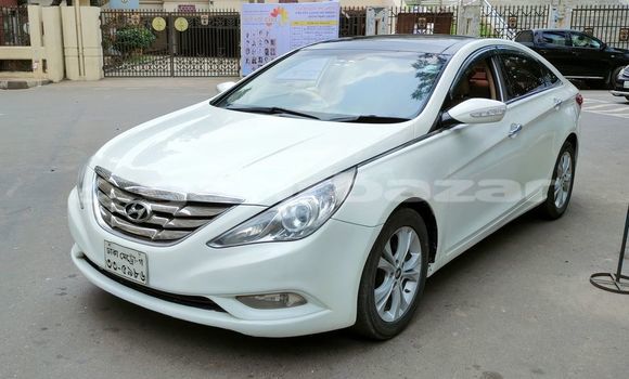 Buy Used 2012 Hyundai Sonata in Dhaka, Dhaka Buy Used 2012 Hyundai Sonata in Dhaka, Dhaka