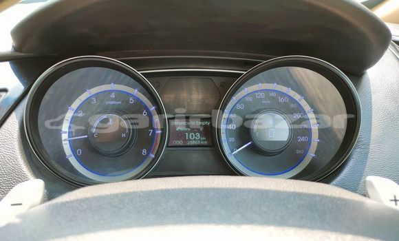 Buy Used 2012 Hyundai Sonata in Dhaka, Dhaka Buy Used 2012 Hyundai Sonata in Dhaka, Dhaka