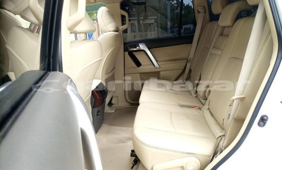 কেনা ব্যবহৃত Toyota Land Cruiser Prado White গাড়ী মধ্যে ঢাকা মধ্যে Dhaka কেনা ব্যবহৃত Toyota Land Cruiser Prado White গাড়ী মধ্যে ঢাকা মধ্যে Dhaka