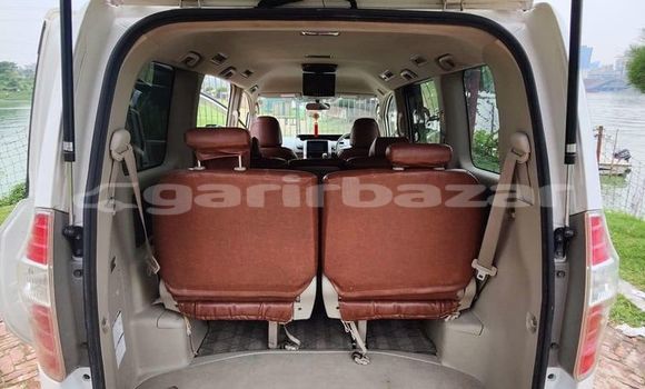 কেনা ব্যবহৃত Toyota Noah White গাড়ী মধ্যে ঢাকা মধ্যে Dhaka কেনা ব্যবহৃত Toyota Noah White গাড়ী মধ্যে ঢাকা মধ্যে Dhaka