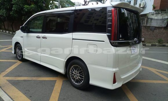 কেনা ব্যবহৃত Toyota Noah White গাড়ী মধ্যে ঢাকা মধ্যে Dhaka কেনা ব্যবহৃত Toyota Noah White গাড়ী মধ্যে ঢাকা মধ্যে Dhaka