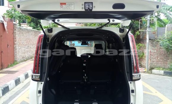 কেনা ব্যবহৃত Toyota Noah White গাড়ী মধ্যে ঢাকা মধ্যে Dhaka কেনা ব্যবহৃত Toyota Noah White গাড়ী মধ্যে ঢাকা মধ্যে Dhaka