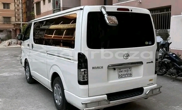 Buy Used Toyota Hiace dx led 2019 in Bajitpur, Kishorganj Buy Used Toyota Hiace dx led 2019 in Bajitpur, Kishorganj