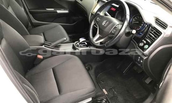 কেনা ব্যবহৃত Honda Grace White গাড়ী মধ্যে ঢাকা মধ্যে Dhaka কেনা ব্যবহৃত Honda Grace White গাড়ী মধ্যে ঢাকা মধ্যে Dhaka