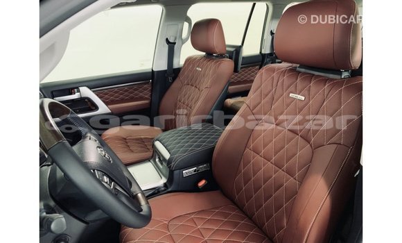 Buy Import 2019 Toyota Land Cruiser in Import - Dubai, Bandarban Buy Import 2019 Toyota Land Cruiser in Import - Dubai, Bandarban