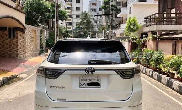 Buy Used 2014 Toyota Harrier in Dhaka, Dhaka Buy Used 2014 Toyota Harrier in Dhaka, Dhaka