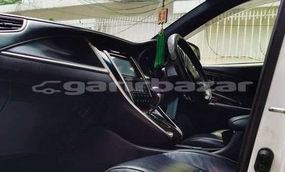 Buy Used 2014 Toyota Harrier in Dhaka, Dhaka Buy Used 2014 Toyota Harrier in Dhaka, Dhaka