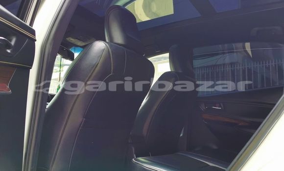 Buy Used 2014 Toyota Harrier in Dhaka, Dhaka Buy Used 2014 Toyota Harrier in Dhaka, Dhaka
