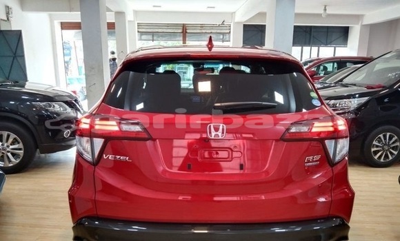 Buy Used 2017 Honda Vezel in Dhaka, Dhaka Buy Used 2017 Honda Vezel in Dhaka, Dhaka