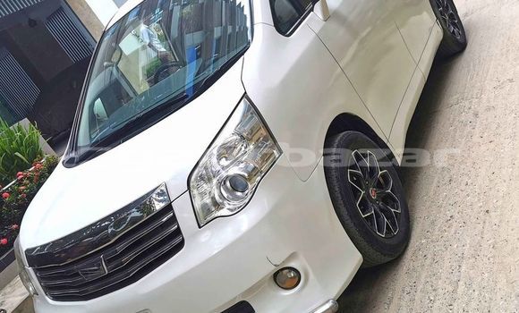 Buy Used 2012 Toyota Noah in Dhaka, Dhaka Buy Used 2012 Toyota Noah in Dhaka, Dhaka