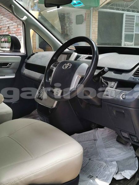 Big with watermark toyota noah dhaka dhaka 5440